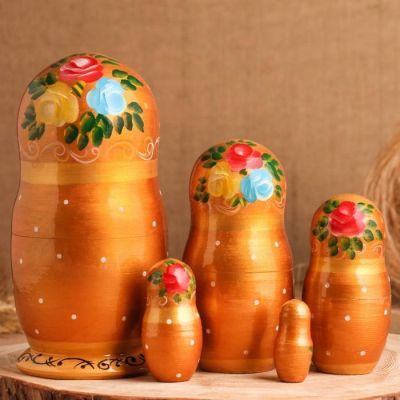 Матрёшка «Полевые цветы», медный платок, 5 кукольная, 17 см