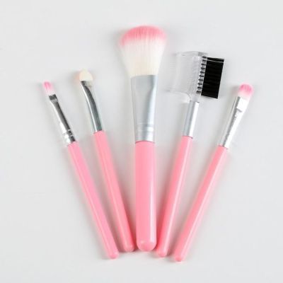 Набор косметики с косметичкой «Будь яркой» (МИКС наклеек)