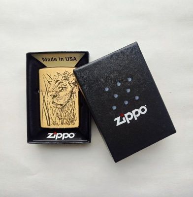 Зажигалка  Zippo 204B PROUD LION