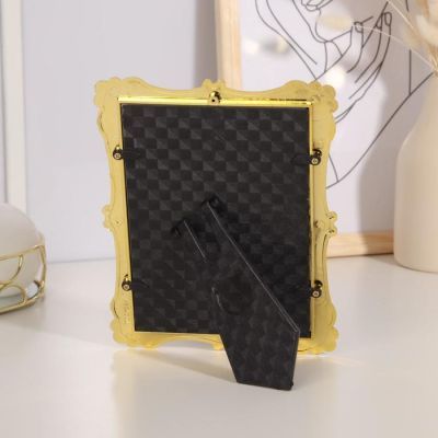 Зеркало интерьерное, зеркальная поверхность 12 × 16 см, цвет бежевый/золотистый