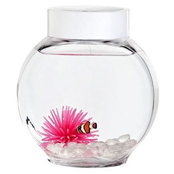 Аквариум с плавающей рыбкой с подсветкой