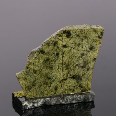 Сувенир-скол "Олень", змеевик, каменная крошка, малый