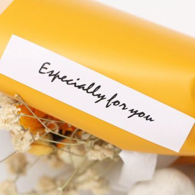 Мини букет «Самой яркой», 8 × 14 см