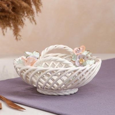 Конфетница "Поляна", с ручками, белая, цветная лепка, плетение, керамика, 11 см, микс