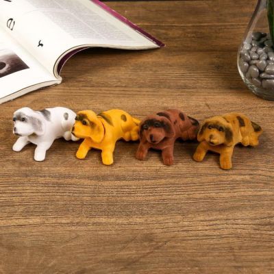 Собака - качает головой, маленькая, бархат