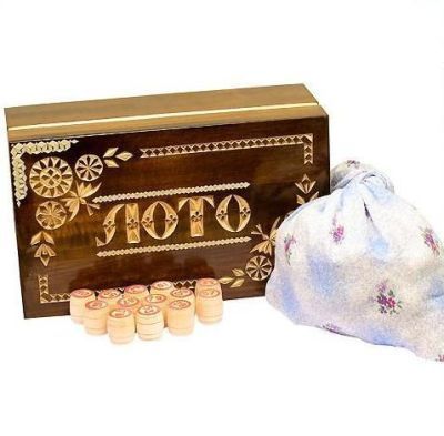 Настольные игры "Русское лото" с деревянными бочонками в резном сундучке из дерева