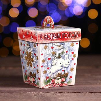 Подарочная коробка"Фонарик зимний лес", 8  х 8 х 12 см