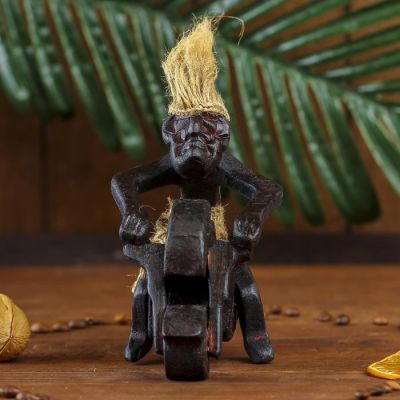 Сувенир дерево "Абориген на байке" 30 см