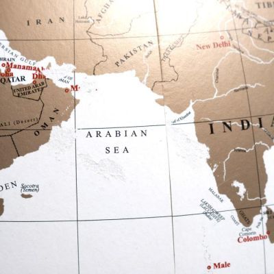 Глобус-сувенир настольный, белый, d 22 см