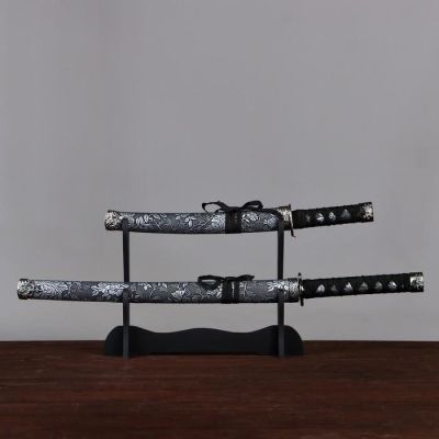 Сув. изделие катаны 2в1 на подставке, ножны кожзам, цветы серые 47/70см