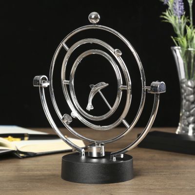 Маятник "Дельфины и кольца"