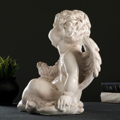 Подсвечник "Ангел сидя в руке" 26х21х30 см состаренный, для свечи d=6 см