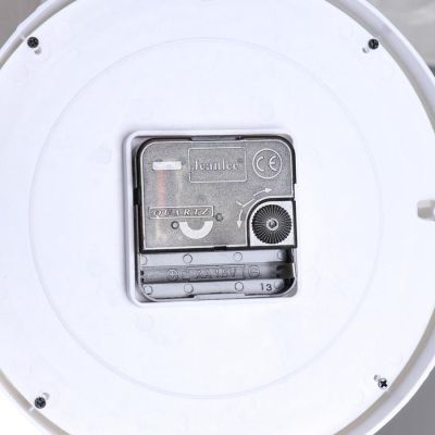 Часы настенные, серия: Фото, "Висам", 8 фоторамок 10х15 см, d=14.7 см, 52х52 см, плавный ход   53673