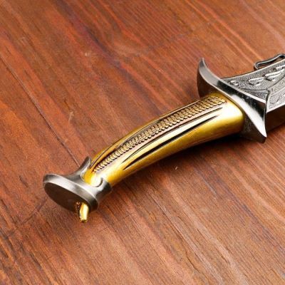 Сув. изделие кинжал, рукоять золото, 42см, клинок 24см