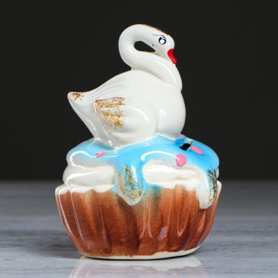 Копилка "Кексик Лебедь", глазурь, разноцветная, 14 см, микс