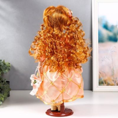 Кукла коллекционная керамика "Малышка Зоя в кремово-розовом платье с сумочкой" 40 см