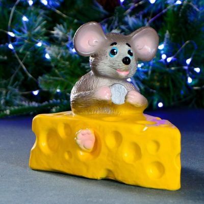 Копилка "Мышка в сыре" коричневая 19х15х20см