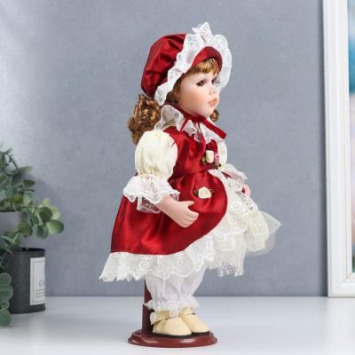 Кукла коллекционная керамика "Мила в красно-белом платье и чепчике" 30 см