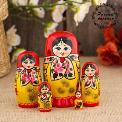 Матрёшка «Платочек», красный платок, 5 кукольная, 10 см, ручная работа