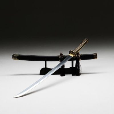 Сувенирное изделие Катана на подставке, бронзовая отделка