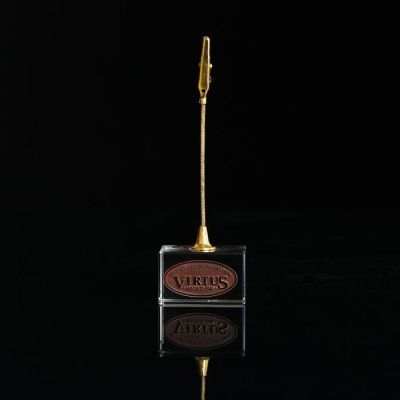 Часы каминные "Дама с корзинкой"