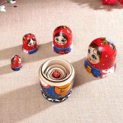 Матрёшка «Самовар», красный платок, 5 кукольная, 17 см