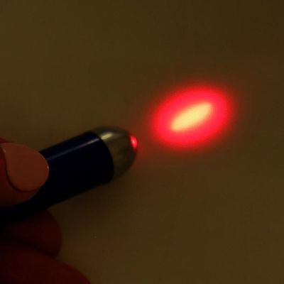 Фонарь-лазер 1 диод, 3 батарейки, металл, 1,5х1,5х6.5, микс