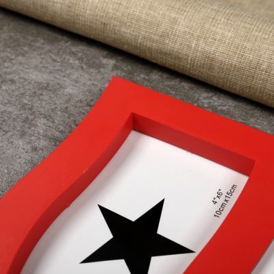 Фоторамка пластик на 4 фото 10х15 см "Изгибы" бело-красная 32х31,5 см