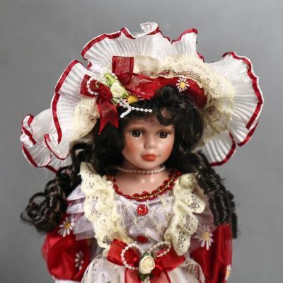 Кукла коллекционная керамика "Леди Констанция в винном платье с оборками" 40 см