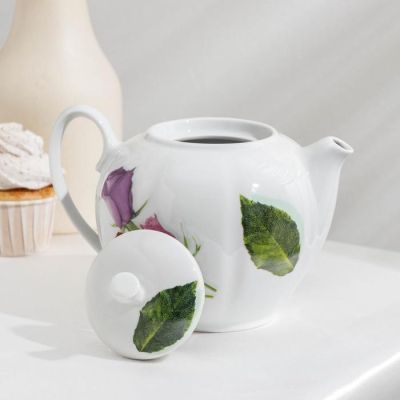 Сервиз чайный «Королева цветов», 14 предметов: чайник 1 л, сахарница 600 мл, 6 чашек 250 мл, 6 блюдец d=14 см