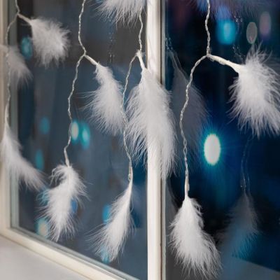 Гирлянда «Занавес» 3 × 1.4 м с насадками «Перья», IP20, прозрачная нить, 80 LED, свечение мульти, 8 режимов, 220 В