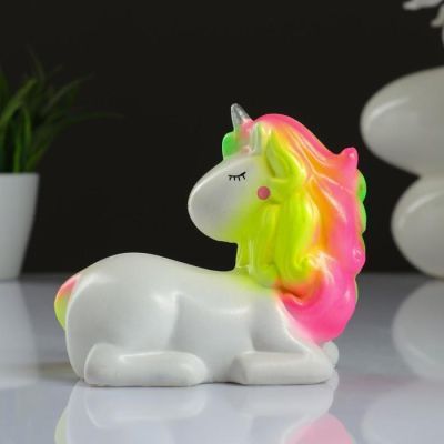 Копилка "Единорог лежит №2" радужный 13см