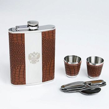 Подарочный набор "Рептилия" 5 в 1: фляжка 240 мл, вилка, ложка, 2 рюмки, 17х23 см