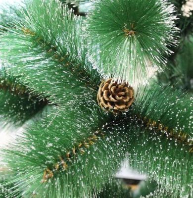 Искусственная елка с шишечками и инеем на ветвях (h = 240 см)