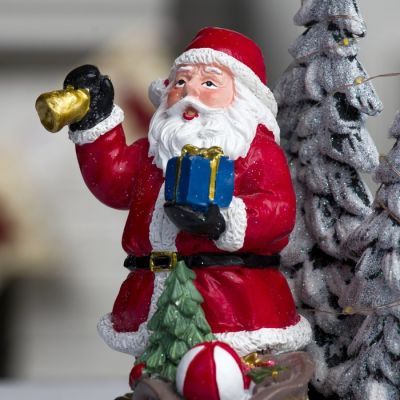 Светодиодная фигура «Дед Мороз» 12.5 × 19 × 9 см, керамика, батарейки АААх3 (не в комплекте), свечение тёплое белое