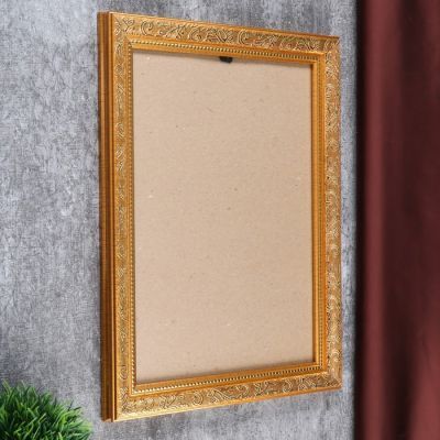 Фоторамка пластик 21х30 см №33 золотой