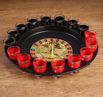 Игра настольная «Пьяная русская рулетка» с 16 стопками №5 (29 х 29 см)