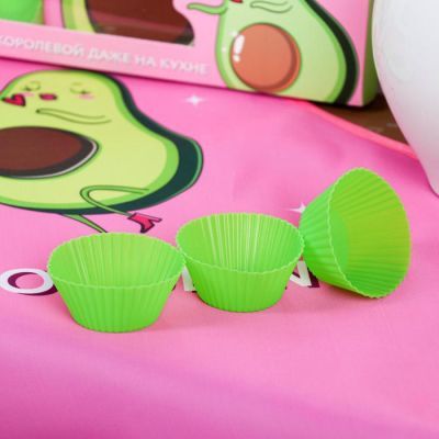Набор Avoqueen (кухонный фартук и формы для выпечки)