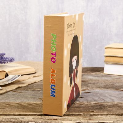 Фотоальбом на 80 фото 10х15 см "Девочка с цветком" в коробке МИКС 23х19х5,2