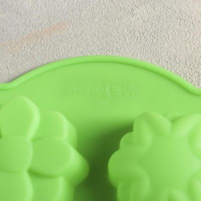 Форма для выпечки Доляна «Немецкий кекс. Цветы», 29×17,5 см, 6 ячеек, цвет МИКС