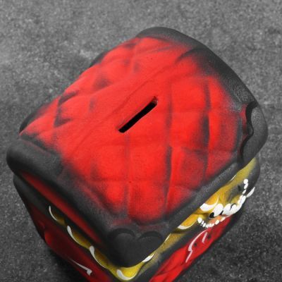 Копилка "Сундучок с Деньгами" 15х12см