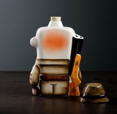 Штоф в книге "Охотник" (фарфор, объем 350 мл)