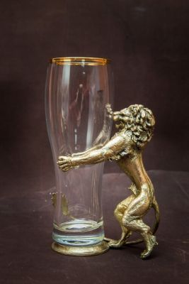 Пивной бокал со львом из латуни в подарочной коробке