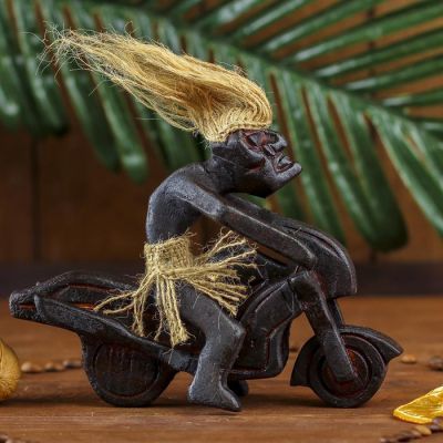 Сувенир дерево "Абориген на байке" 30 см