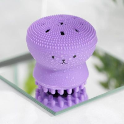 Щёточка для лица на подставке Stay beautiful, 7,2 х 5,5 см