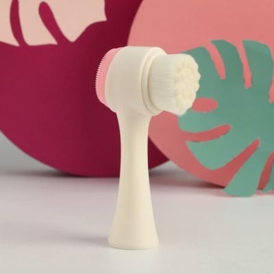 Щётка-массажёр для лица «И пусть весь мир подождёт», 13 х 6 см