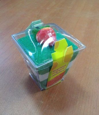 Полотенце - пирожное "Десерт с клубникой"