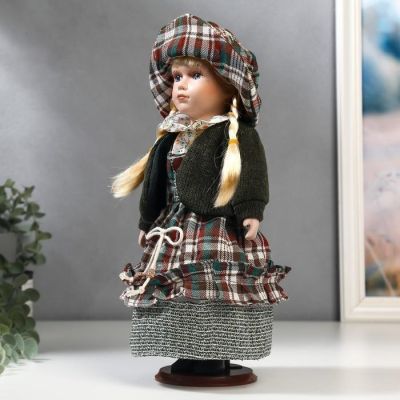 Кукла коллекционная керамика "Блондинка с косами, платье шотландская клетка" 30 см