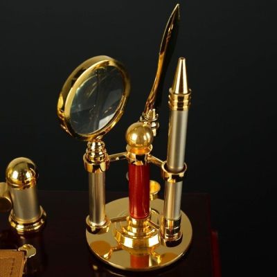 Набор настольный 8в1 (блок д/бумаг,часы, подстав.д/визит-ц, скрепочн.,глобус, нож+лупа,ручка)