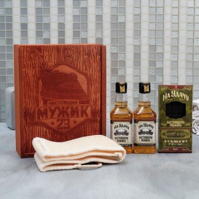 Подарочный набор "Настоящий мужик" гель для душа, шампунь виски, мыло, мочалка